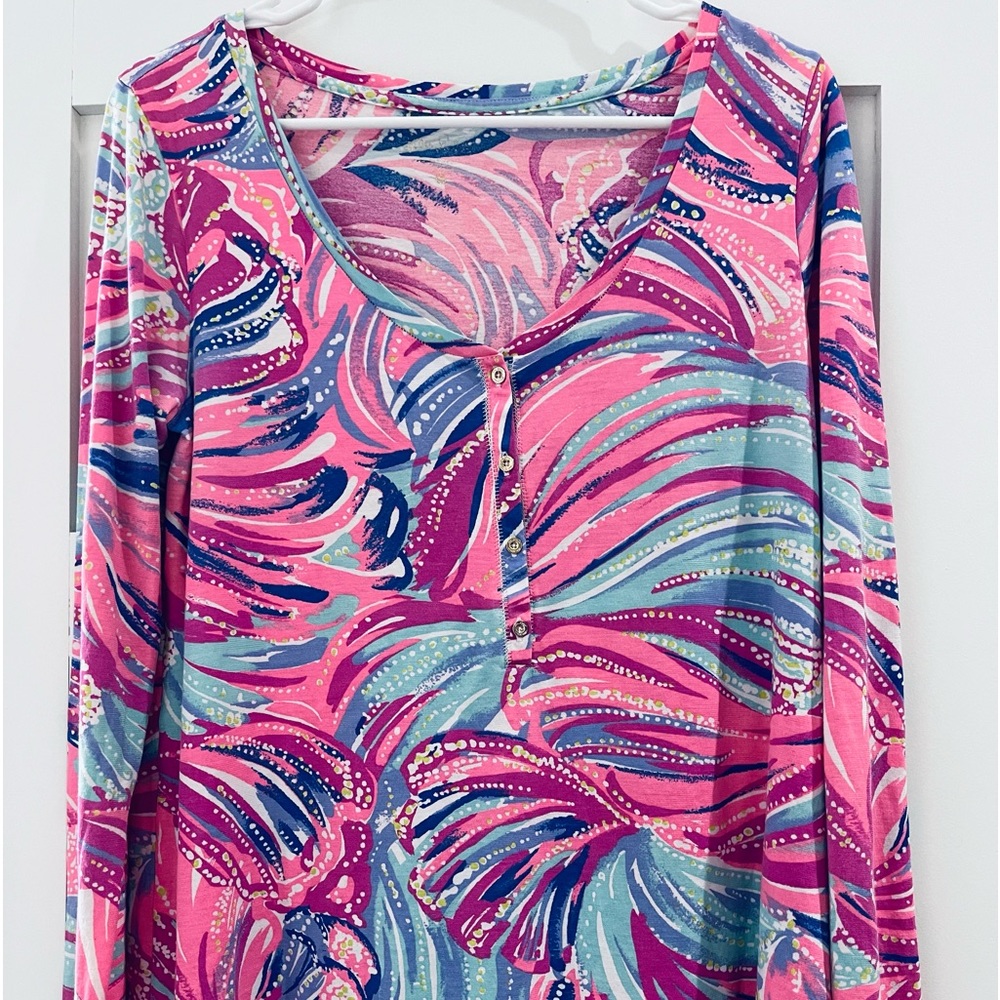 EUC Lilly Pulitzer top. Adorable! Size M